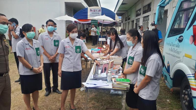 9. ร่วมพิธีเปิดหน่วยแพทย์เคลื่อนที่ พอ.สว.จังหวัดกำแพงเพชร