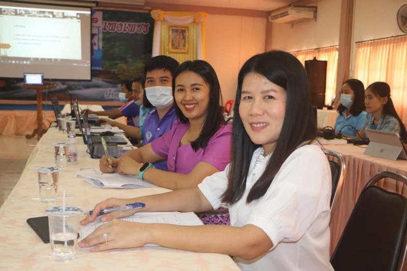 7. ประชุมรับฟังการปฐมนิเทศผ่านระบบออนไลน์ เรื่อง “หลักสูตรการจัดกิจกรรม กศน. ป้องกันภาวะซึมเศร้า คงสมรรถนะทางกายใ จิต และสมองของผู้สูงอายุ