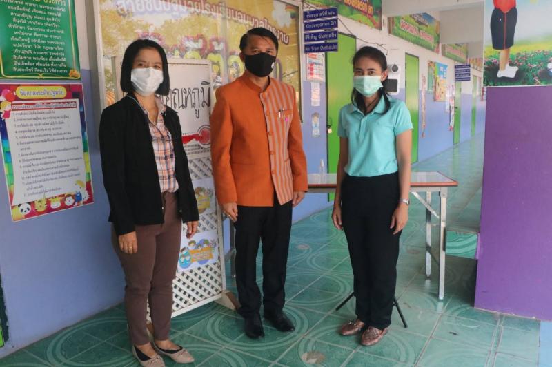 3. นายพีระพงษ์ รุ่งเรืองศิลป์ รักษาการ ผู้อำนวยการสำนักงาน กศน.จังหวัดกำแพงเพชร พร้อมด้วยคณะนิเทศของสำนักงาน กศน.จังหวัดกำแพงเพชรนิเทศสนามสอบ N-net 2/2563