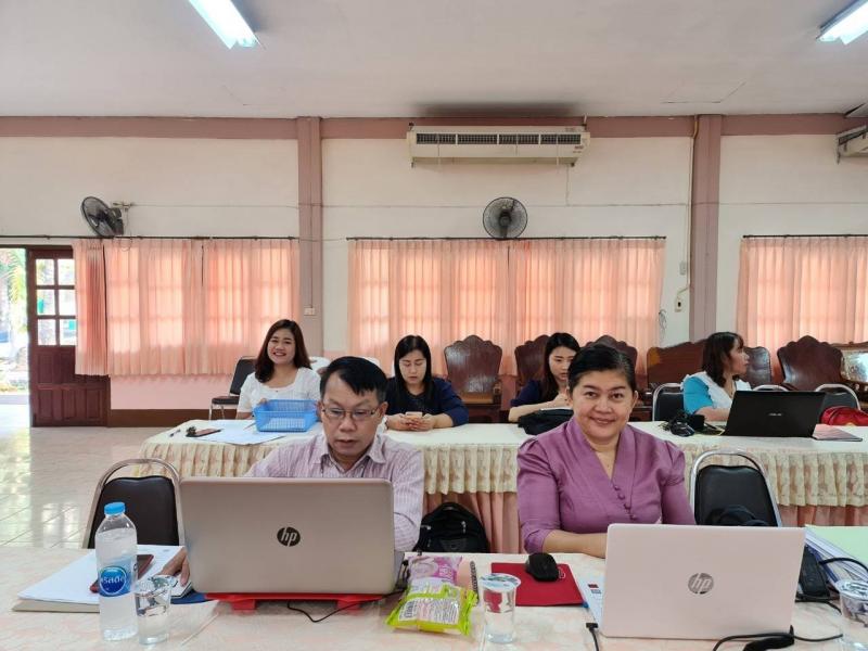 3. ประชุมโครงการสนับสนุนการพัฒนาบุคลากร กศน.แบบ online หลักสูตรการจัดกิจกรรม กศน. ป้องกันสภาวะซึมเศร้า คงสมรรถนะทางกาย จิตและสมองของผู้สูงอายุ รุ่นที่ 2 