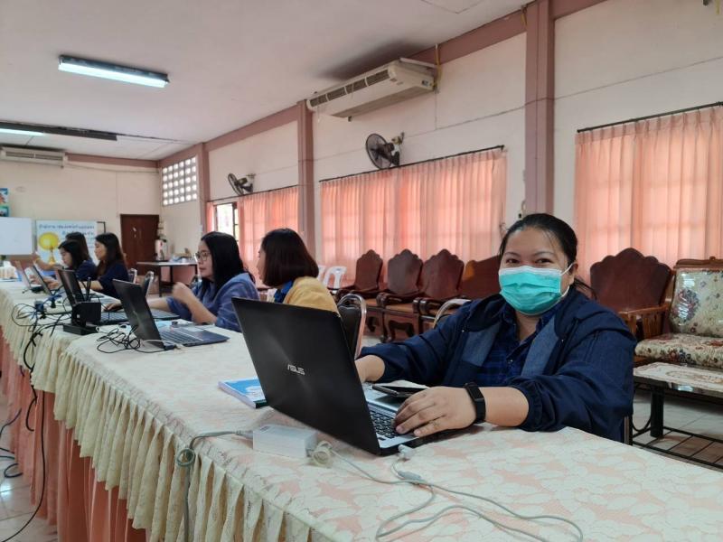 4. ประชุมโครงการสนับสนุนการพัฒนาบุคลากร กศน.แบบ online หลักสูตรการจัดกิจกรรม กศน. ป้องกันสภาวะซึมเศร้า คงสมรรถนะทางกาย จิตและสมองของผู้สูงอายุ รุ่นที่ 2 