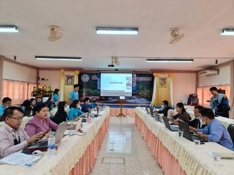 7. ประชุมโครงการสนับสนุนการพัฒนาบุคลากร กศน.แบบ online หลักสูตรการจัดกิจกรรม กศน. ป้องกันสภาวะซึมเศร้า คงสมรรถนะทางกาย จิตและสมองของผู้สูงอายุ รุ่นที่ 2 