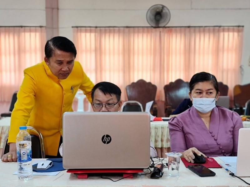 10. ประชุมโครงการสนับสนุนการพัฒนาบุคลากร กศน.แบบ online หลักสูตรการจัดกิจกรรม กศน. ป้องกันสภาวะซึมเศร้า คงสมรรถนะทางกาย จิตและสมองของผู้สูงอายุ รุ่นที่ 2 