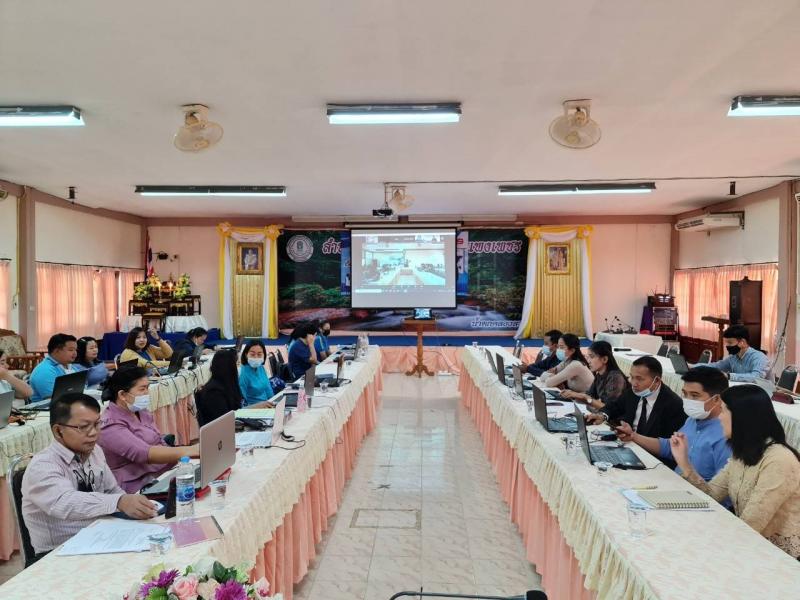 11. ประชุมโครงการสนับสนุนการพัฒนาบุคลากร กศน.แบบ online หลักสูตรการจัดกิจกรรม กศน. ป้องกันสภาวะซึมเศร้า คงสมรรถนะทางกาย จิตและสมองของผู้สูงอายุ รุ่นที่ 2 