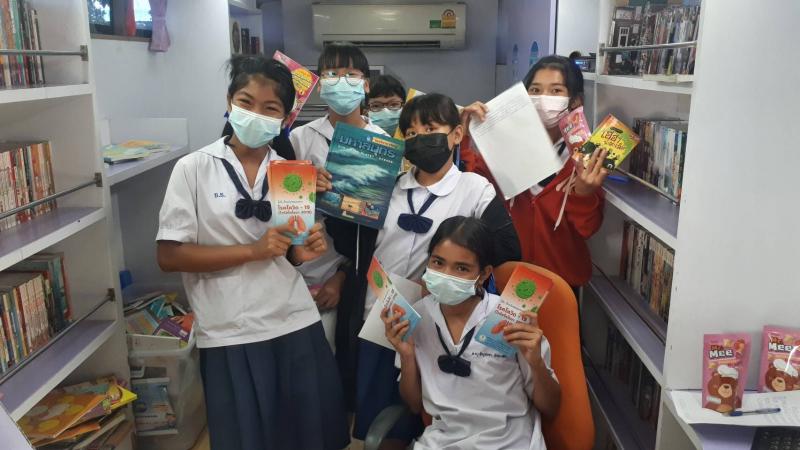 11. กิจกรรม  ส่งเสริมการอ่าน สานสัมพันธ์พี่กับน้อง ภาคเรียนที่ 2/2563  ณ โรงเรียนยั่งยืนราษฎร์วิทยา ตำบลหนองแม่กลอง อำเภอไทรงาม  จังหวัดกำแพงเพชร 