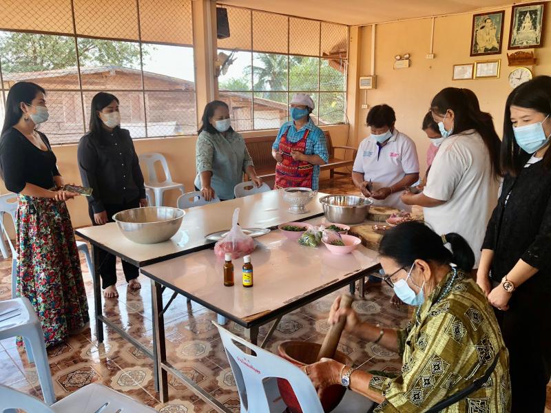 10.  คณะนิเทศ สนง.กศน.จังหวัดกำแพงเพชรโดย นางสาวชโรทัย  ปัญติ ศึกษานิเทศชำนาญการพิเศษ นางสาวสุภาภรณ์ หาญสำเภา นักวิชาการศึกษาปฏิบัติการ และนางสาวจินดารัตน์  ทับทิม นักวิชาการศึกษา นิเทศการจัดกิจกรรม