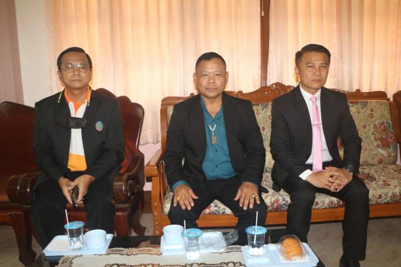 3. นายพีระพงษ์ รุ่งเรืองศิลป์ รักษาการผู้อำนวยการ กศน.จังหวัดกำแพงเพชร เป็นประธานเปิดโครงการอบรมพัฒนาบุคลากร เรื่องการพัฒนาบุคลิกภาพและเทคนิคการพูดเพื่อสร้างการปฏิบัติงานอย่างมีประสิทธิภาพ 