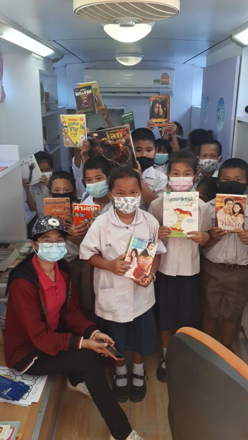 6. กิจกรรม  ส่งเสริมการอ่าน  ณ ลานตลาดนัด หน้าวัดท่าพุทรา ตำบลโกสัมพี  อำเภอโกสัมพีนคร
