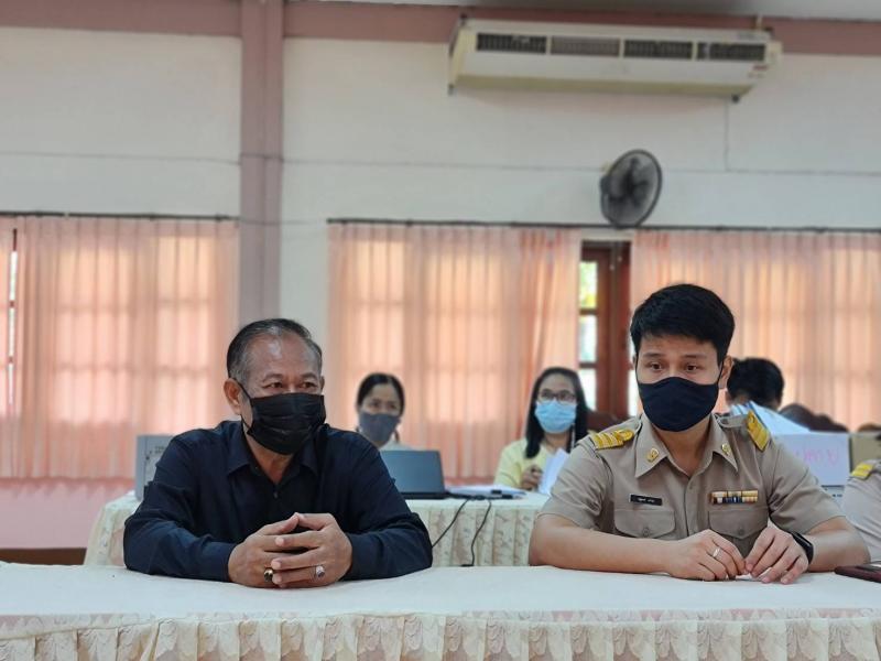 3. นายพีระพงษ์ รุ่งเรืองศิลป์รักษาการผู้อำนวยการ กศน.จังหวัดกําแพงเพชร เป็นประธานกล่าวเปิดโครงการจัดทำข้อมูลผลการเรียนเฉลี่ยและค่าตำแหน่งเปอร์เซ็นต์ไทล์ (GPAX)