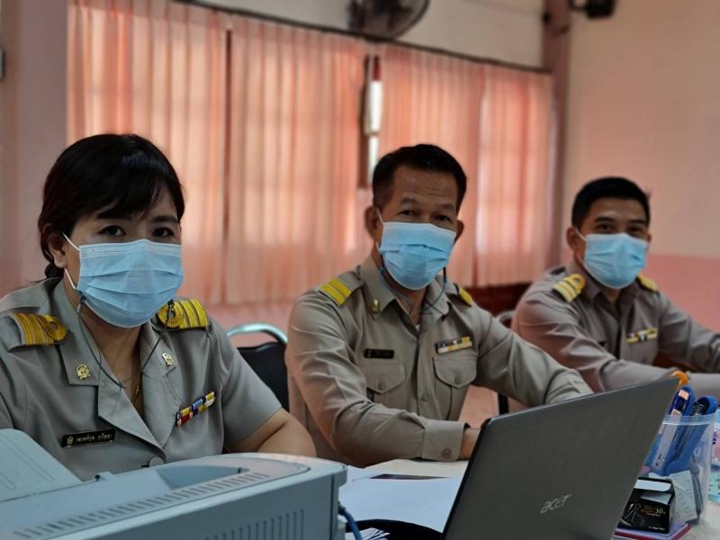 6. นายพีระพงษ์ รุ่งเรืองศิลป์รักษาการผู้อำนวยการ กศน.จังหวัดกําแพงเพชร เป็นประธานกล่าวเปิดโครงการจัดทำข้อมูลผลการเรียนเฉลี่ยและค่าตำแหน่งเปอร์เซ็นต์ไทล์ (GPAX)