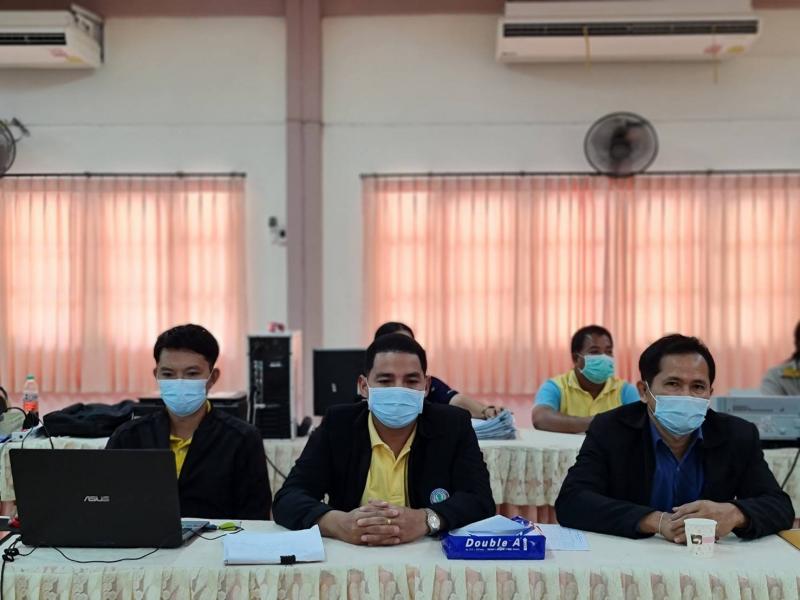 9. นายพีระพงษ์ รุ่งเรืองศิลป์รักษาการผู้อำนวยการ กศน.จังหวัดกําแพงเพชร เป็นประธานกล่าวเปิดโครงการจัดทำข้อมูลผลการเรียนเฉลี่ยและค่าตำแหน่งเปอร์เซ็นต์ไทล์ (GPAX)