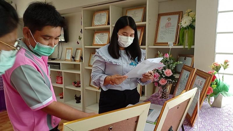 6. เตรียมความพร้อมประเมิน กศน. ตำบล 5 ดี พรีเมี่ยม พลัส ประจำปีงบประมาณ 2565 ณ กศน.ตำบลท่าไม้