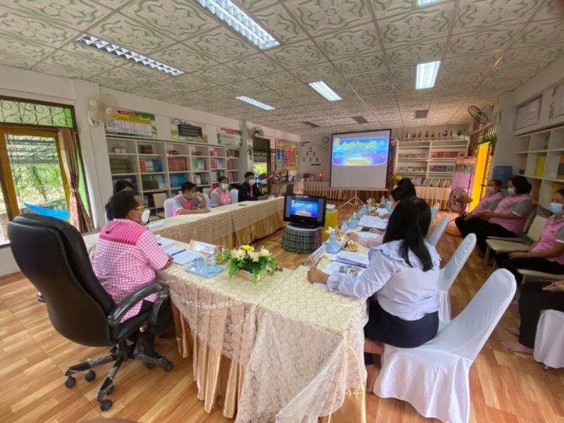 10. เตรียมความพร้อมประเมิน กศน. ตำบล 5 ดี พรีเมี่ยม พลัส ประจำปีงบประมาณ 2565 ณ กศน.ตำบลท่าไม้