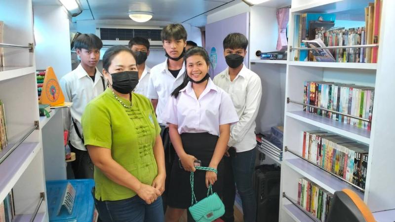 11. กิจกรรมส่งเสริมการอ่าน ณ สำนักงานเทศบาลตำบลระหาร  ตำบลระหาร อำเภอบึงสามัคคี จังหวัดกำแพงเพชร 