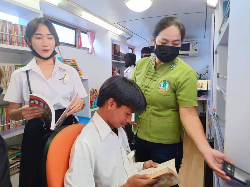 12. กิจกรรมส่งเสริมการอ่าน ณ สำนักงานเทศบาลตำบลระหาร  ตำบลระหาร อำเภอบึงสามัคคี จังหวัดกำแพงเพชร 