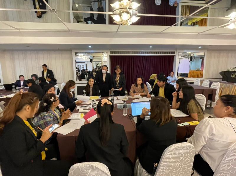 10. เข้าร่วมประชุมเชิงปฏิบัติการจัดทำคู่มือในการนิเทศ ติดตาม การใช้ระบบเทคโนโลยีสารสนเทศ CAPER ในการจัดการเรียนรู้สำหรับคนพิการ สังกัดกรมส่งเสริมการเรียนรู้
