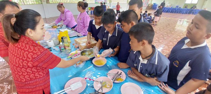 5. กิจกรรมส่งเสริมการอ่าน ณ โรงเรียนโป่งน้ำร้อน ตำบลโป่งน้ำร้อน  อำเภอคลองลาน