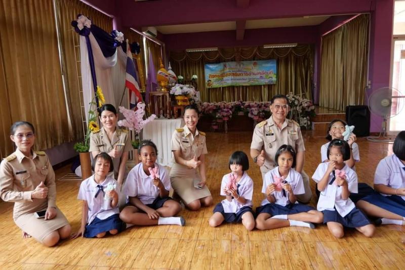 7. สำนักงานส่งเสริมการระดับจังหวัดและศูนย์ส่งเสริมการเรียนรู้ระดับอำเภอทรายทองวัฒนา เข้าร่วมกิจกรรม ส่งเสริมการอ่านห้องสมุดเคลื่อนที่  ณ โรงเรียนอนุบาลทุ่งทราย 