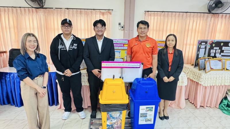 7. ว่าที่ พ.อ.ท. นิพนธ์  เพ็ชรใส ผอ.สกร.ประจำจังหวัดกำแพงเพชร นำบุคลากรในสังกัด ถ่ายทำรายการ สกร.วาไรตี้