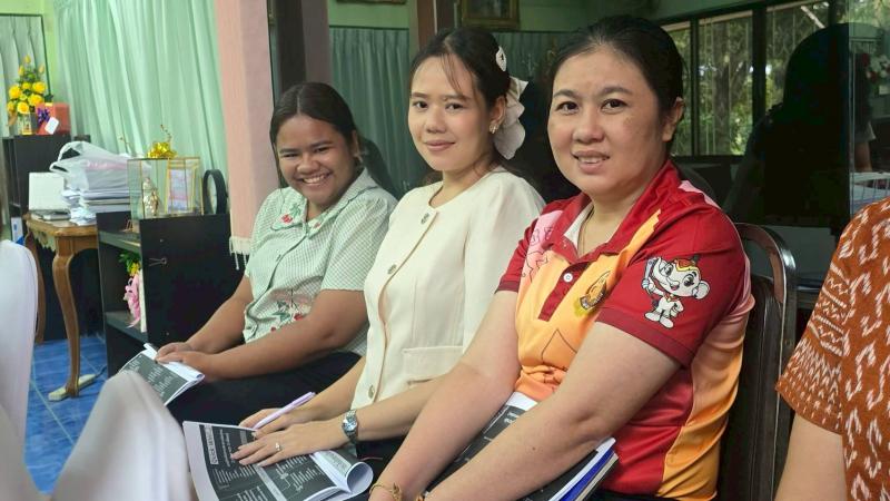 6. ประชุมรับมอบนโยบาย ตามนโยบายและจุดเน้นการดำเนินงาน ของกรมส่งเสริมการเรียนรู้ แก่ข้าราชการและ บุคลากรในสังกัด ที่ห้องปฏิบัตงานผู้อำนวยการฯ