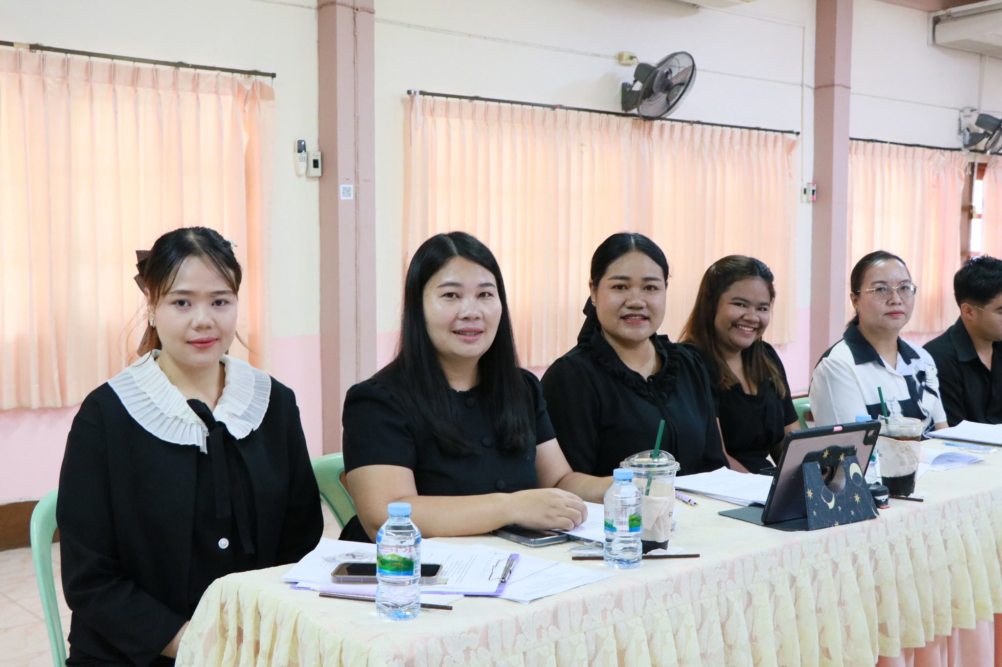 ประชุมประจำเดือนผู้บริหารการศึกษา และผู้บริหารสถานศึกษา ข้าราชการครูและ บุคลากรทางการศึกษาพนักงานราชการ และบุคลากรในสังกัด ประจำปึงบประมาณ พ.ศ.2568