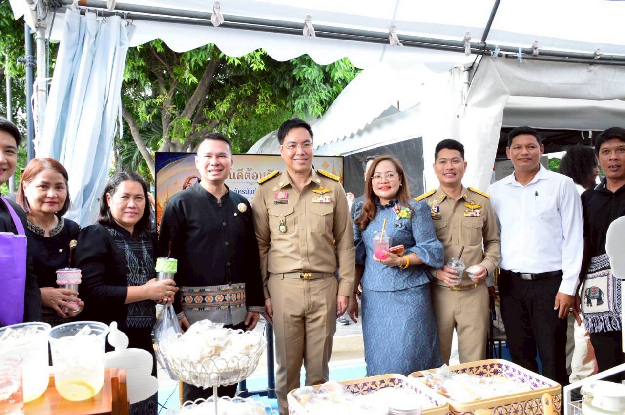 ร่วมงานมหกรรมวิชการ สำนักงาน สกร.ประจำจังหวัดกำแพงเพชร