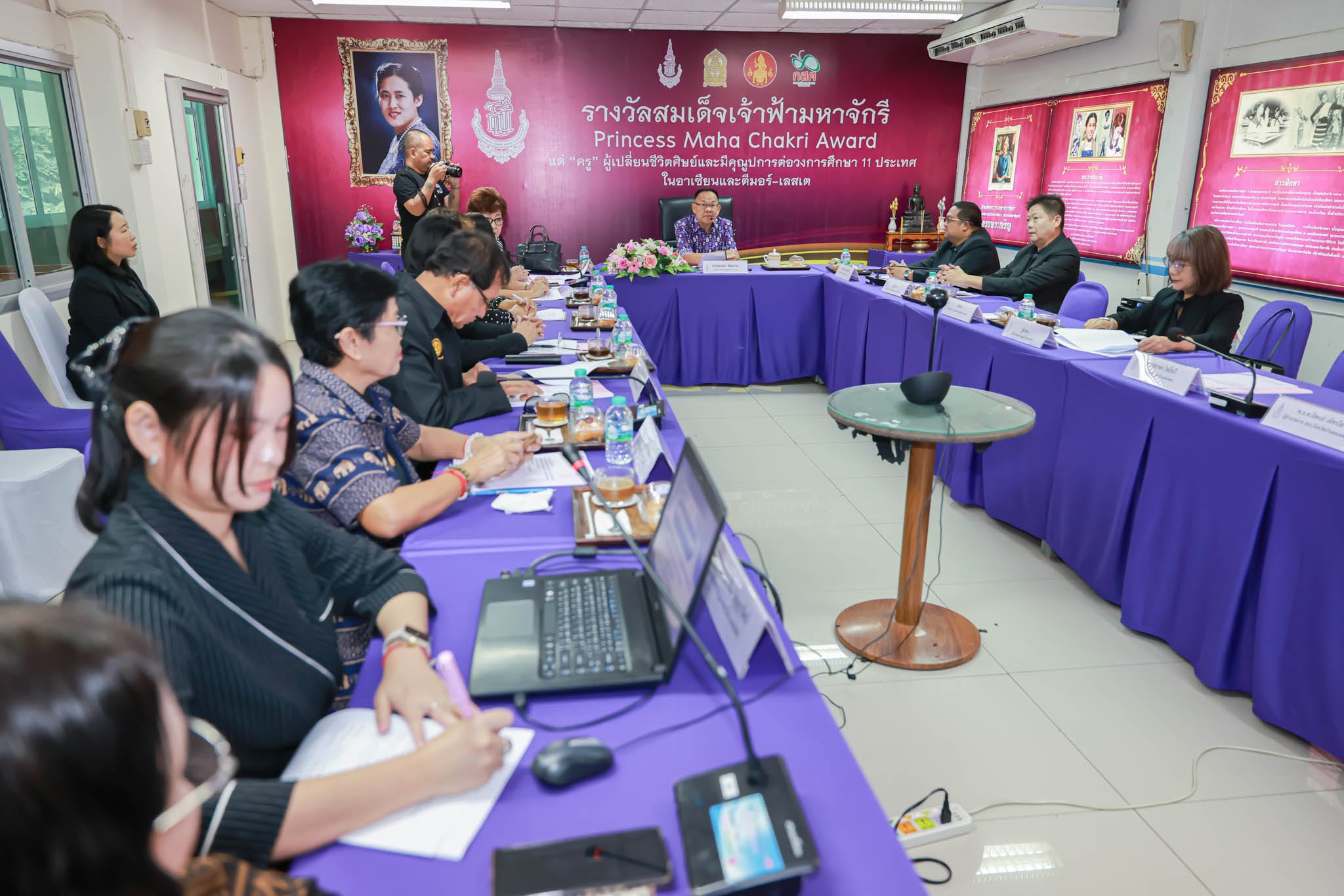 ร่วมการประชุมคณะกรรมการคัดเลือกครูผู้สมควรได้รับ พระราชทานรางวัลสมเด็จเจ้าฟ้ามหาจักรี จังหวัดกำแพงเพชรครั้งที่ 7