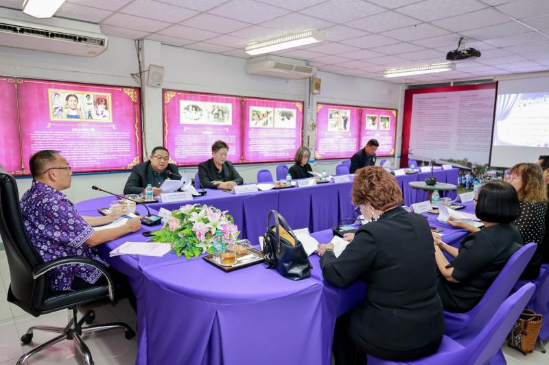 6. ร่วมการประชุมคณะกรรมการคัดเลือกครูผู้สมควรได้รับ พระราชทานรางวัลสมเด็จเจ้าฟ้ามหาจักรี จังหวัดกำแพงเพชรครั้งที่ 7